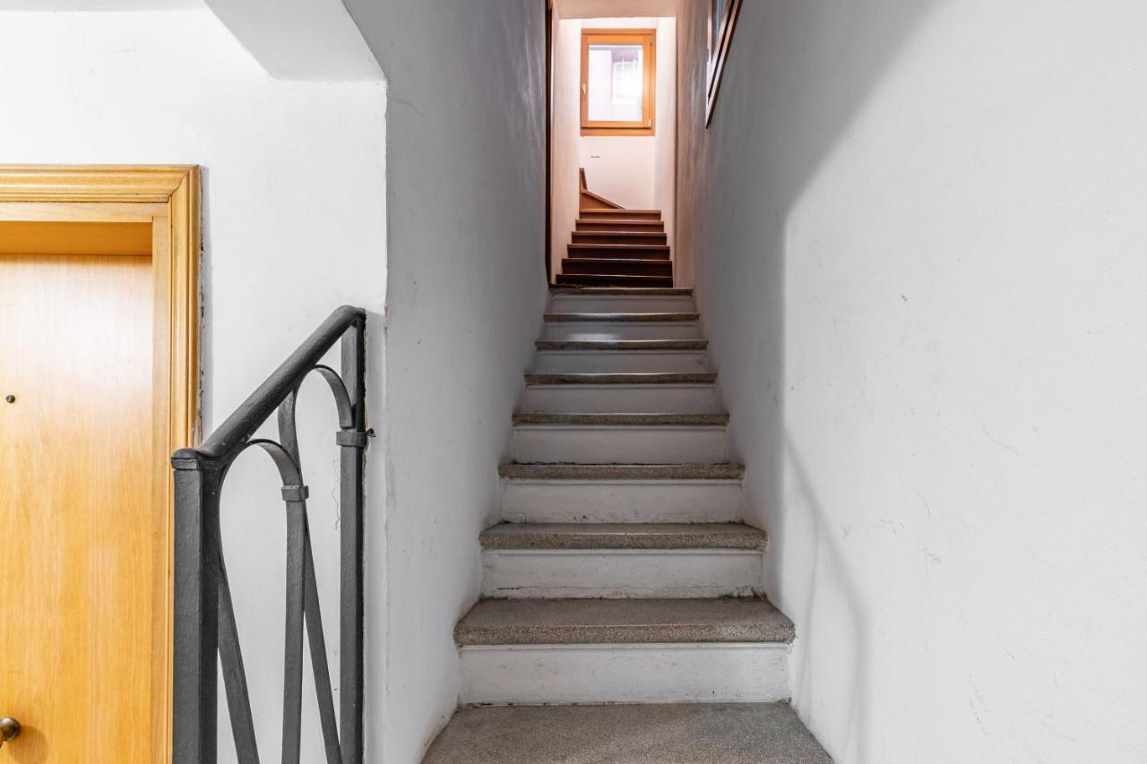 The Red Door Apartamento