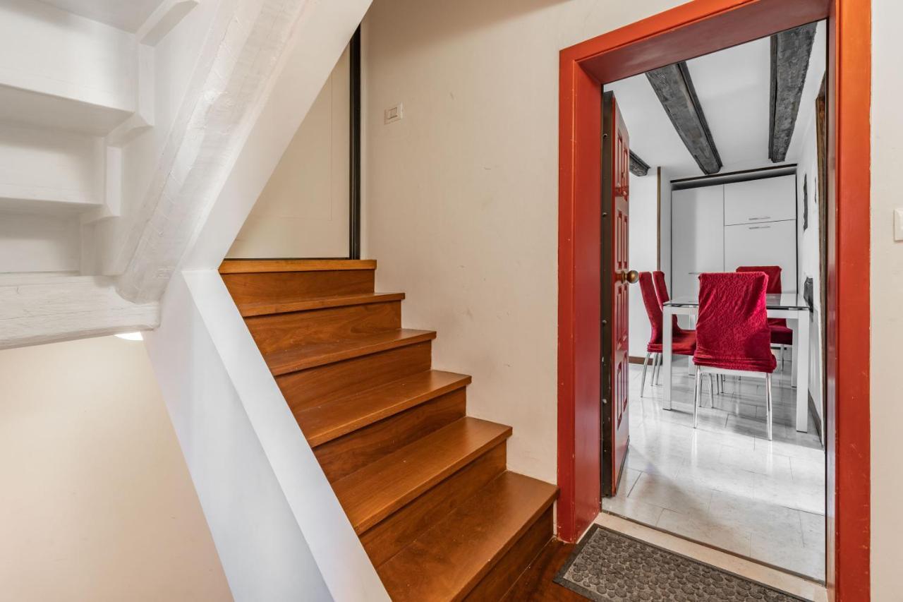 The Red Door Apartamento